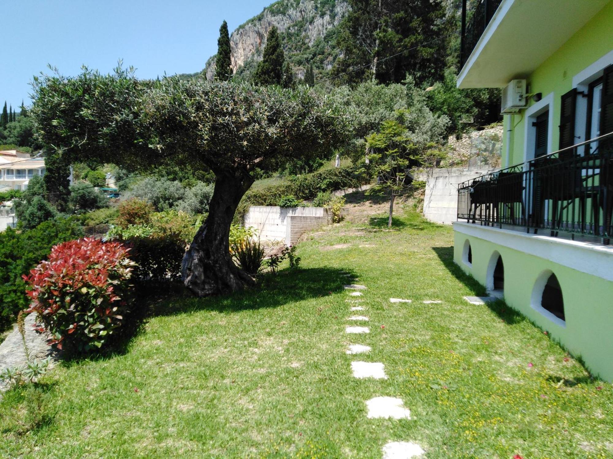 Apartament Teo & Niki *